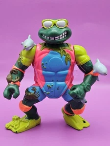 Figurina vintage 1990 TMNT Teenage Mutant Ninja Turtles SEWER SURFER MICKEY 4" SCIOLTA - Foto 1 di 12