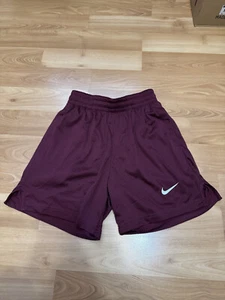 Größe S Nike Herren Dri Fit Mesh Shorts mit Taschen Burgund Weiß FJ9561 669 NEU - Bild 1 von 6