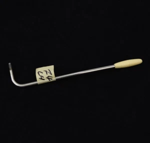 Original Vintage 1974 Lefty Left Handed Fender Stratocaster Tremolo Bridge Arm. - Picture 1 of 3