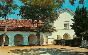 Postal San Juan Bautista California CA iglesia visitantes entrada - Imagen 1 de 2