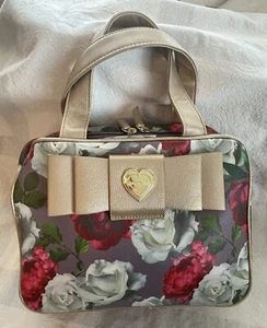BETSEY JOHNSON Cosmetic Travel Bag Zip Up Makeup Gold Rose Floral 11.5x8.5x4” - Picture 1 of 24