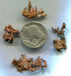Miniera di rame pino bianco rame nativo 4 micro esemplari 4,6 grammi totali - Foto 1 di 3