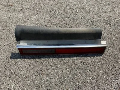 Luz de reversa derecha Lincoln MK VII 1984-1985-1986-1987-1988-1989-1990-1991-1992 Foto 1 de 4