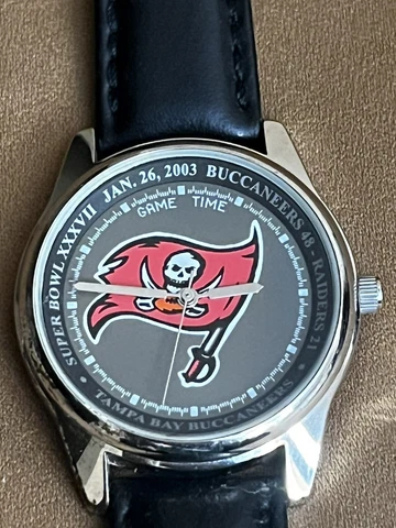 2003 Tampa Bay Buccaneers Men's Watch Super Bowl 37 Game Time Leather Band Cover