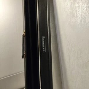 Imperial Pool Cue custodia rigida nera con manico 32 1/2" di lunghezza larghezza 3 1/4" - Foto 1 di 17