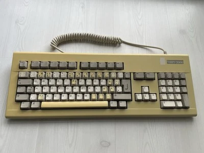 Commodore AMIGA 2000 2500 Tastatur• KKQ-E96YC•QWERTZ•funktioniert #BD11 - Bild 1 von 4