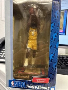 KOBE BRYANT NBA BOBBLE HEAD FOREVER COLLECTIBLES 2004 EINZELN NUMMERIERT - Bild 1 von 7
