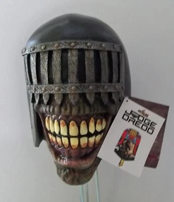 ADULT OFFICIAL JUDGE DREDD DEATH LATEX MASK COSTUME ACCESSORY TB10235 - Image 1 of 4