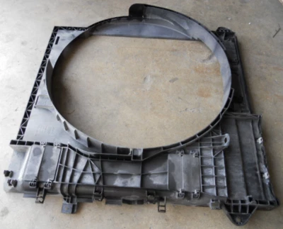 Infiniti Nissan Armada QX56-QX80 2011-2017 cubierta del ventilador radiador ventilador HSNG Foto 1 de 4