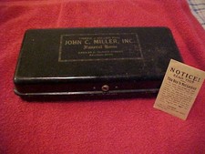 Década de 1930 Metal Funerária Documento Caixa Com Chave & Envelope John C Miller