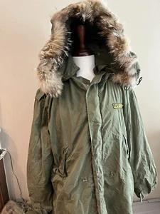 Vintage M-1951 Medium Fishtail Parka Shell W/ Liner With Real Fur Hood - Picture 1 of 14