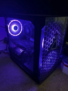 Windows 11 Gaming PC ( CHECK PICTURES FOR FULL LIST) - Picture 1 of 7