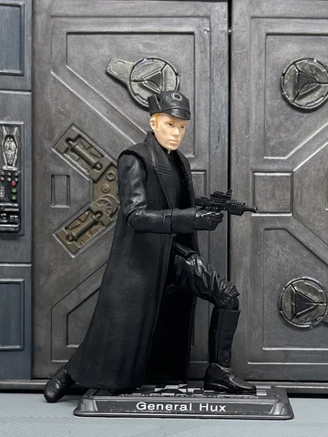 Star Wars: The Last Jedi CUSTOM General Hux 3.75" figure with added articulation Cover