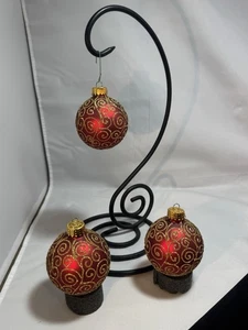 3- ROUND RED  UNIQUE TREASURE CHRISTMAS ORNAMENTS WITH GLITTER SWIRLS - Picture 1 of 6