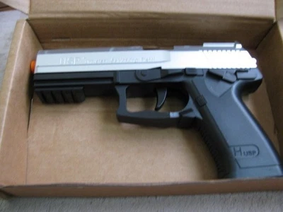 SILVER/BLACK Soft Bullet Toy Gun with Semi-Automatic Mode, Shell Ejecting - Image 1 of 4