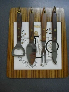 RETRO TILE & WOOD CHEESE BOARD AND KNIFE SET - Picture 1 of 3