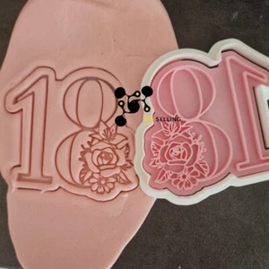 Number 18 cookie birthday cutter cake cutter design PDZ 9cm - Picture 1 of 1