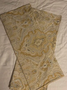 Pottery Barn 2 Standard Pillow Shams Pillowcase Cotton Yellow - Picture 1 of 13