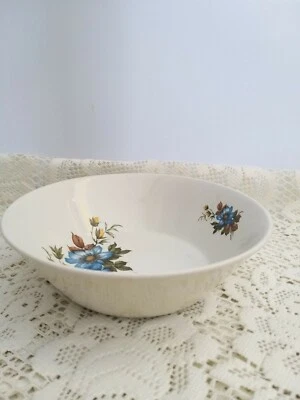 Vintage 1970s Symphonie Royal Tudor Ware Barker Brothers Serving Dish Flowers - Image 1 of 4