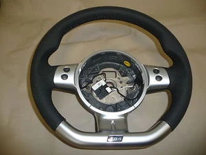 LENKRAD   AUDI TT TTS R8 RS8  LEDERLENKRAD NEU BEZIEHEN LANGENHAGEN - Bild 1 von 1