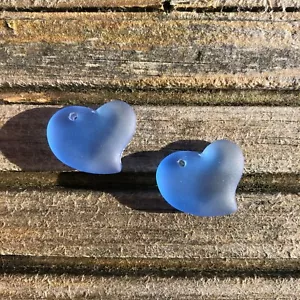 2 Pieces Cultured Sea Glass Puffed Heart Drilled - 18mm Medium Blue - Picture 1 of 6