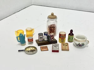 Vintage Puppenhaus Möbel Konvolut 1:12 Küchenbedarf Bratpfannen Dosen - Bild 1 von 1