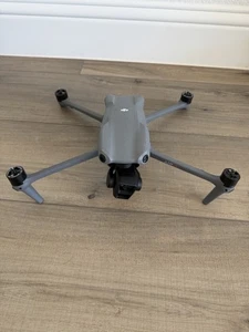 DJI Air 3 Drone - DRONE ONLY - GIMBLE ERROR - Picture 1 of 9