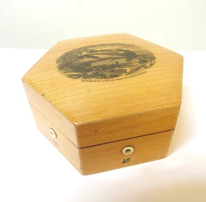 Antique Mauchline Ware Spool Box Edinburgh Castle Clark & Co. Advertising - Picture 1 of 6