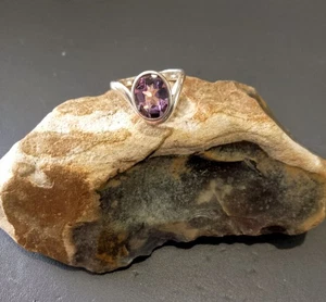 925 Sterling Silver Vintage Kit Heath Genuine Amethyst Unusual Design Ring - Picture 1 of 5