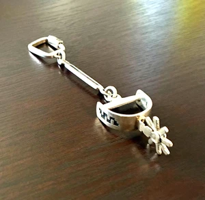 Elegante llavero Spur de plata de ley para hombre - Imagen 1 de 8