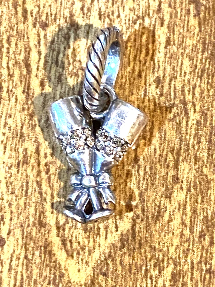 Brighton Clink Plata Copas de Champán Flautas Dije Nuevo Sin Etiquetas Foto 1 de 1