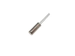 HQ 7.3728Mhz Crystal 3x8mm Through Hole Pack of 10 - Picture 1 of 1