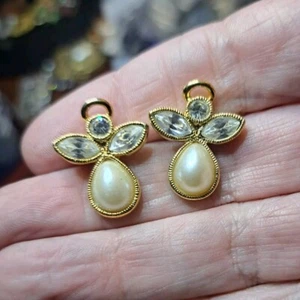 Vintage Avon Earrings. Pearl & Crystal Rhinestone Angel Gold Tone. Pierced Stud - Picture 1 of 2