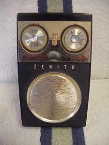 Zenith Royal 500E Professionally Repaired & Recapped. Works Perfect. Vintage - Picture 1 of 11