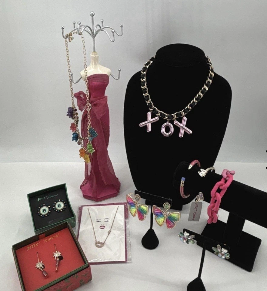Modern Betsey Johnson Jewelry + Accessories 12pc Gift Set Free S/h - Image 1 of 4