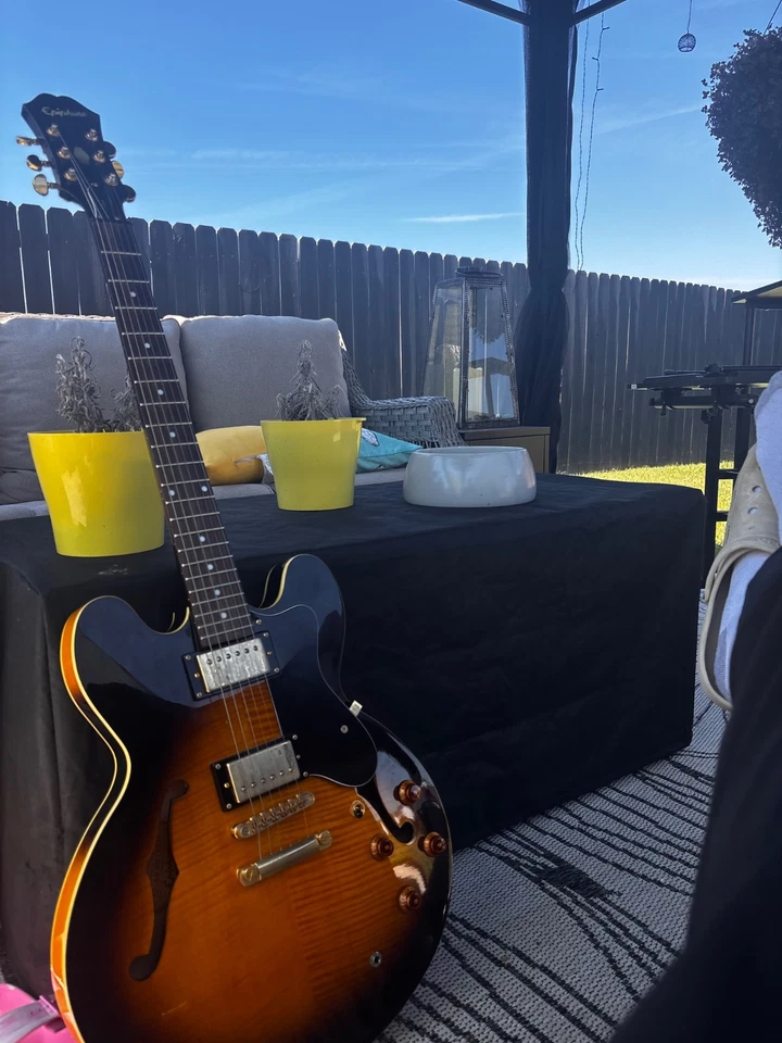 Guitarra eléctrica Epiphone Dot Deluxe VS 2006 Foto 1 de 1