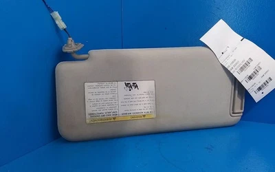 Iluminación parasol para pasajeros Infiniti QX56 2011 compatible con Infiniti QX80 165 14-23 Foto 1 de 4