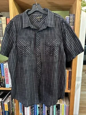 Camisa para hombre Helix manga corta abotonada algodón negra a cuadros X grande” Foto 1 de 3
