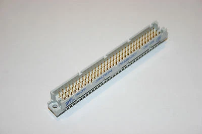 96 Way DIN 41612 Backplane Connector Straight Solder PCB Mounting 3 Row FCI - Image 1 of 4