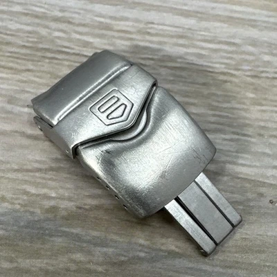 TAG Heuer 6000 Midsize Stainless Watch Band/Bracelet Clasp BD0679 w/End Link - Image 1 of 4