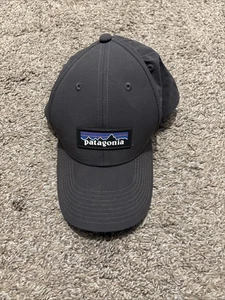 Cappello Patagonia Berretto a Palla Snapback Grigio Regolabile Outdoor Escursionismo Uomo - Foto 1 di 4