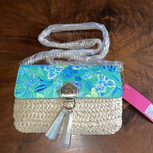 NWT LILLY PULITZER BOTANICAL GREEN IN A FLUTTER STRAW CROSSBODY BAG - Picture 1 of 12