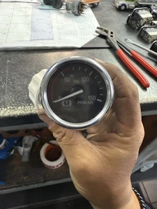 PETERBILT PRIMARY AIR PRESSURE GAUGE Q43 6002 101C - Picture 1 of 2