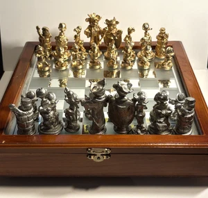 Walt Disney's Pewter/gold- Chess Set King Mickey Mouse - Vintage COMPLETE SET - Picture 1 of 7