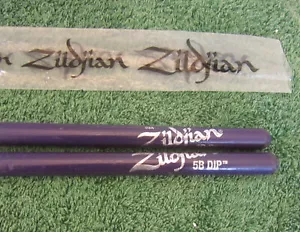 ZILDJIAN 5B HOLZ LILA DIP HICKORY DRUMSTICKS DRUMSTICKS - 1 PAAR - Bild 1 von 2