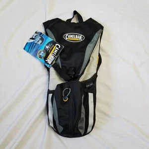 Camelbak Rogue Trinkrucksack 70oz 2L schwarz grau Wanderrucksack NUR OHNE BLASE - Bild 1 von 6