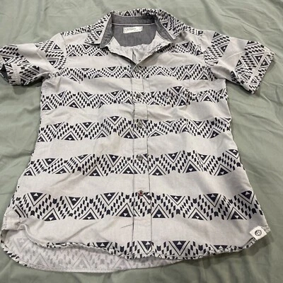 free planet mens Gray shirt size M button up short sleeve  (S29) - Image 1 of 3