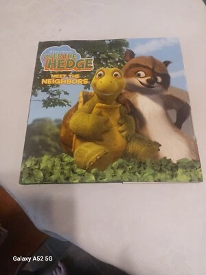 Dreamworks Over the Hedge Meet the Neighbors Book (Hardcover, Scholastic) DJ - Image 1 of 4