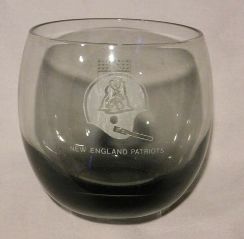 Vintage New England Patriots NFL Tumbler Glass Smoked Glass Hess Cover