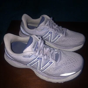 New Balance Women's US Fresh Foam x 860v12 Running Sneakers W860D12 See Desc - Picture 1 of 8